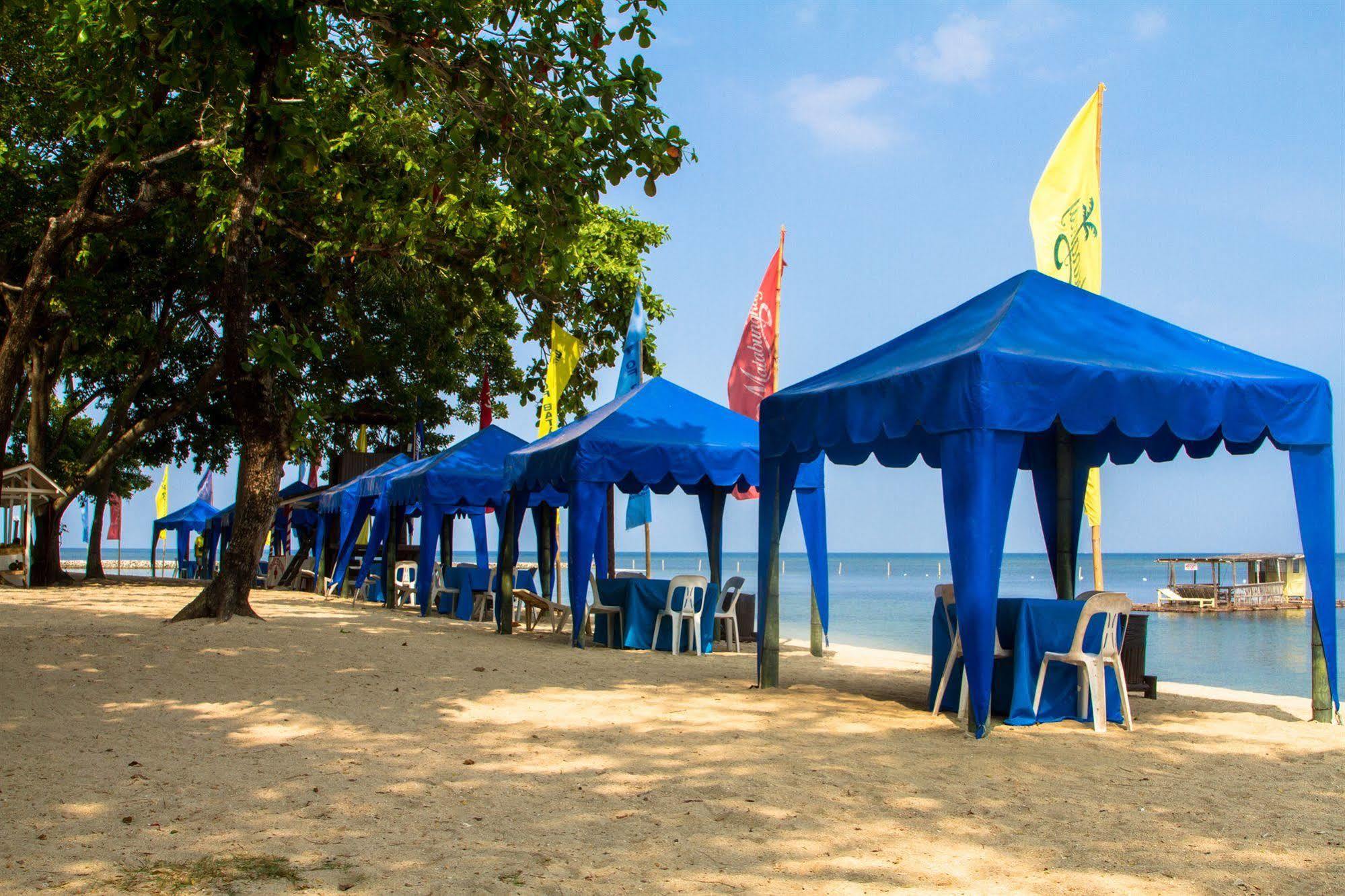 Matabungkay Beach Hotel Lian Exterior foto